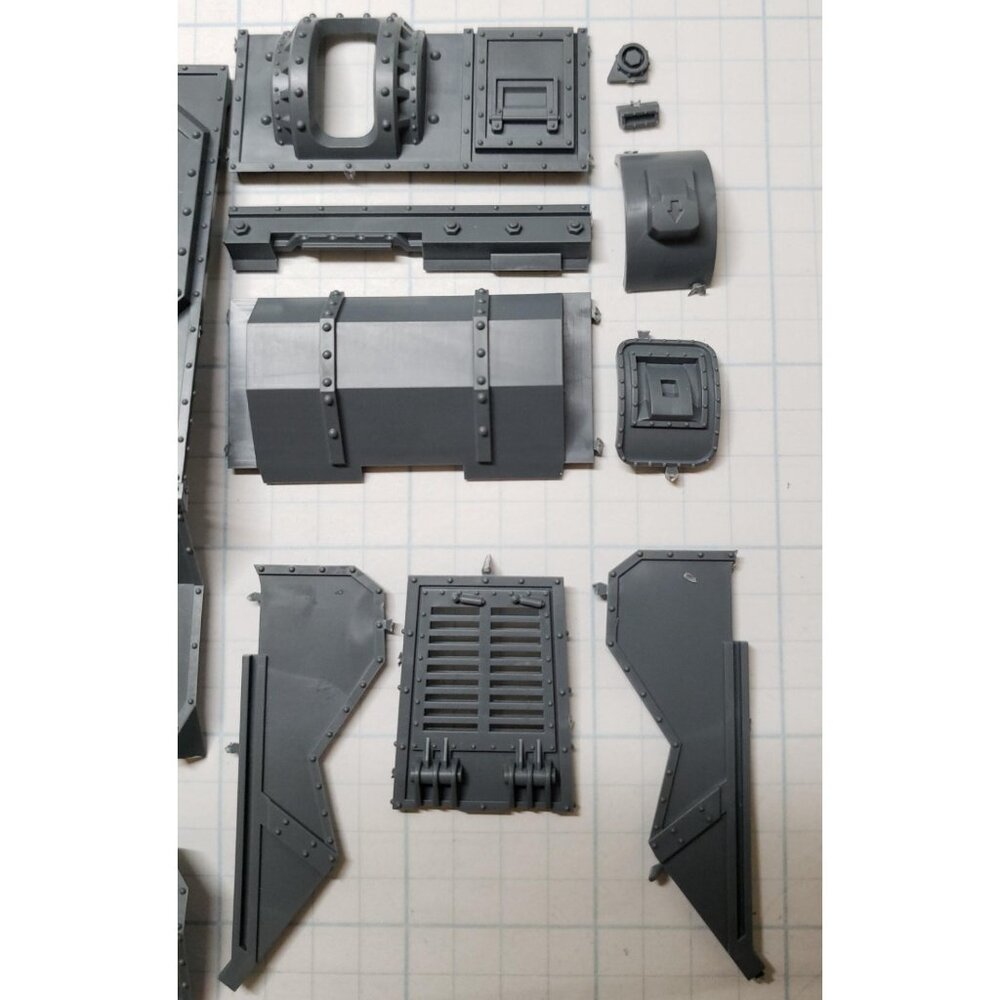 30k Solar Auxilia Bits Horus Heresy Leman Russ Striker Tank Front Upper Hull Set - Picture 2 of 3